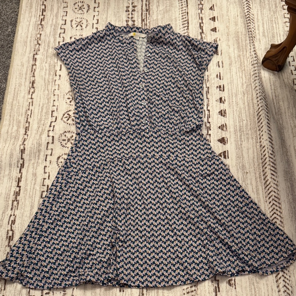 Boden Geometric Patterned Mini Dress - preppy and classic